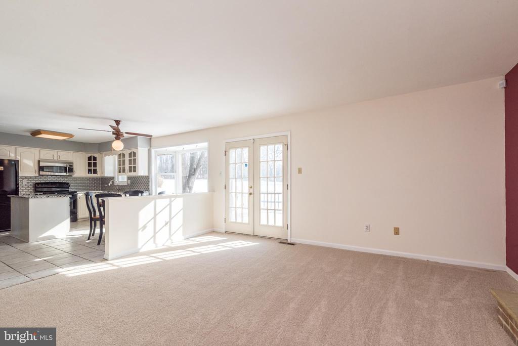 1816 FAIRWAY DRIVE