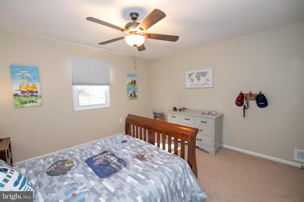 525 CADDY DRIVE