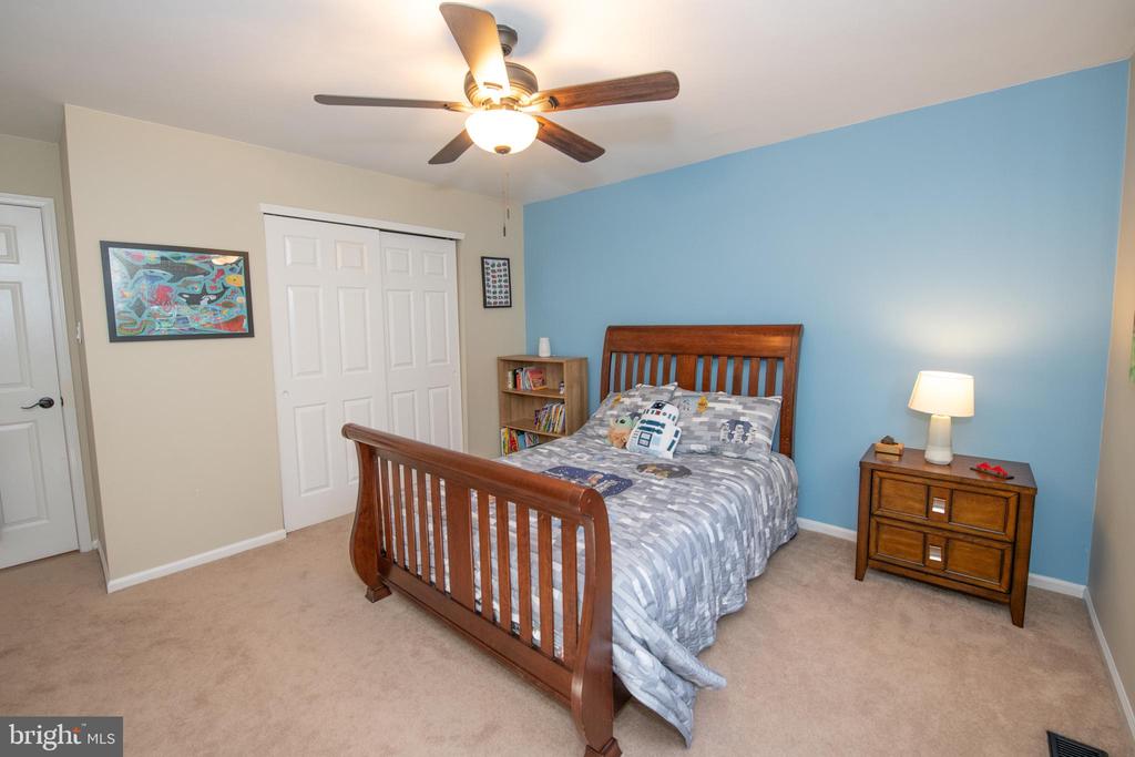 525 CADDY DRIVE