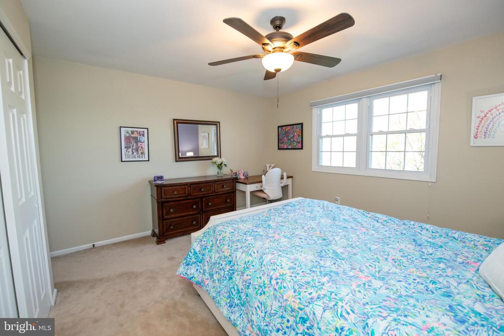 525 CADDY DRIVE