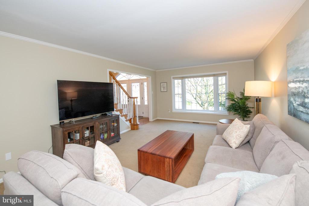 525 CADDY DRIVE