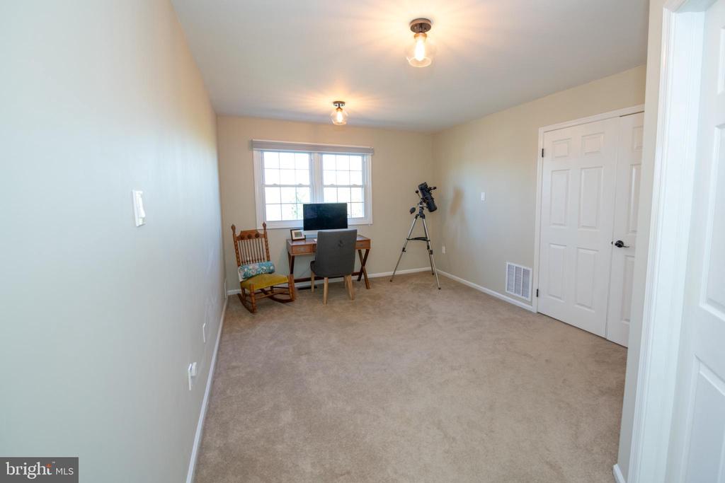 525 CADDY DRIVE
