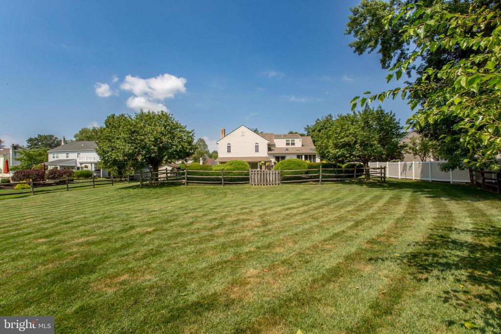 2018 BUCKINGHAM DRIVE