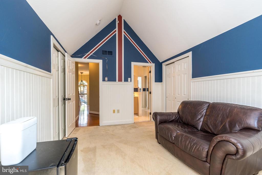 2209 Denbeigh Drive