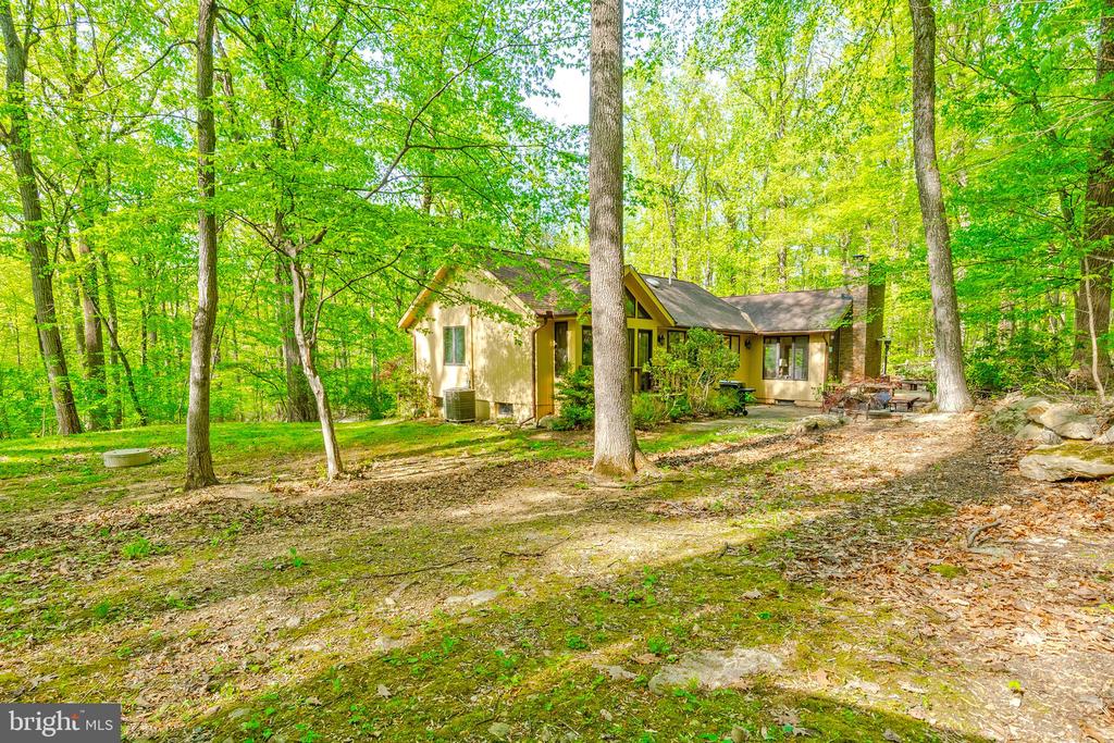 2330 WOOD LANE