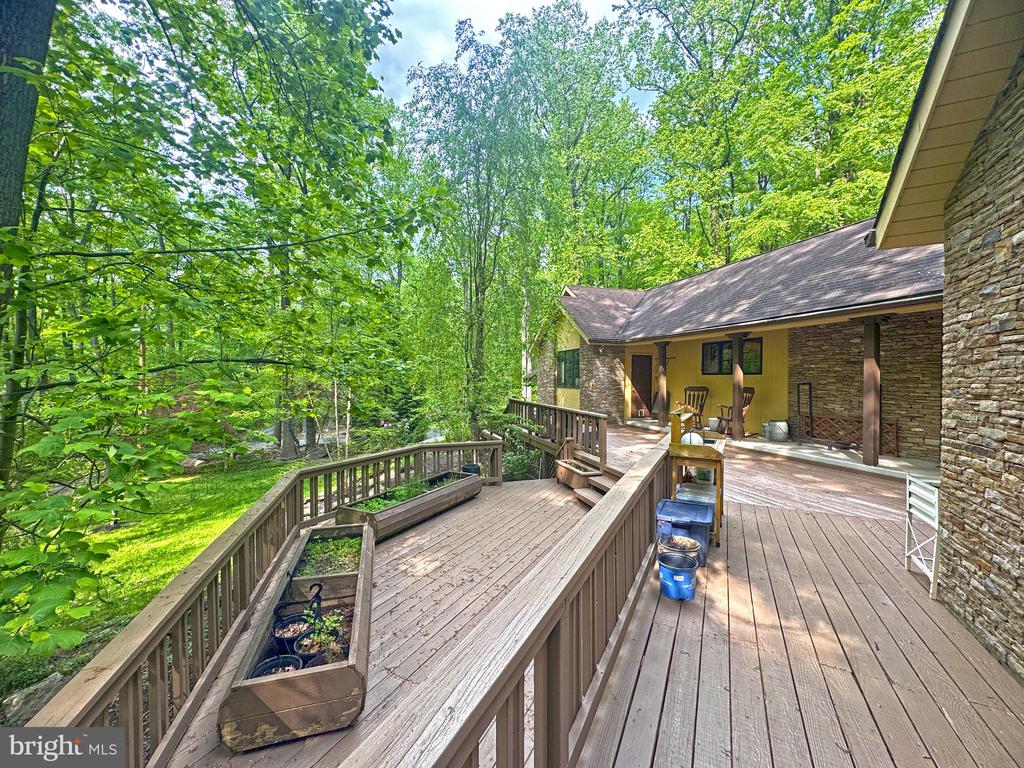 2330 WOOD LANE