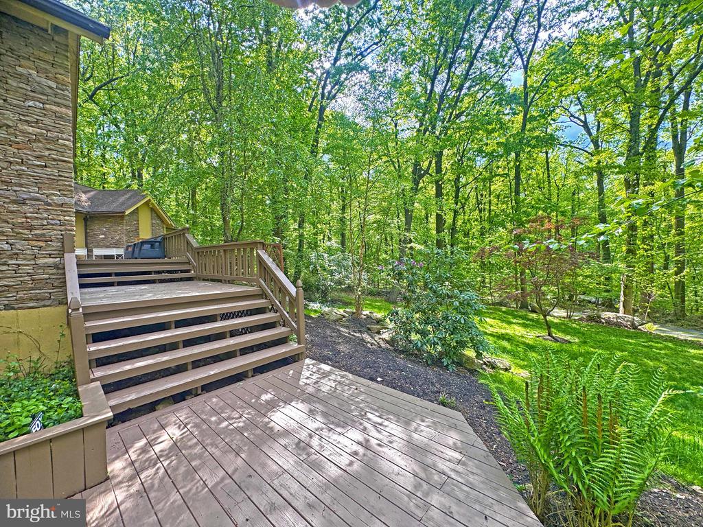 2330 WOOD LANE