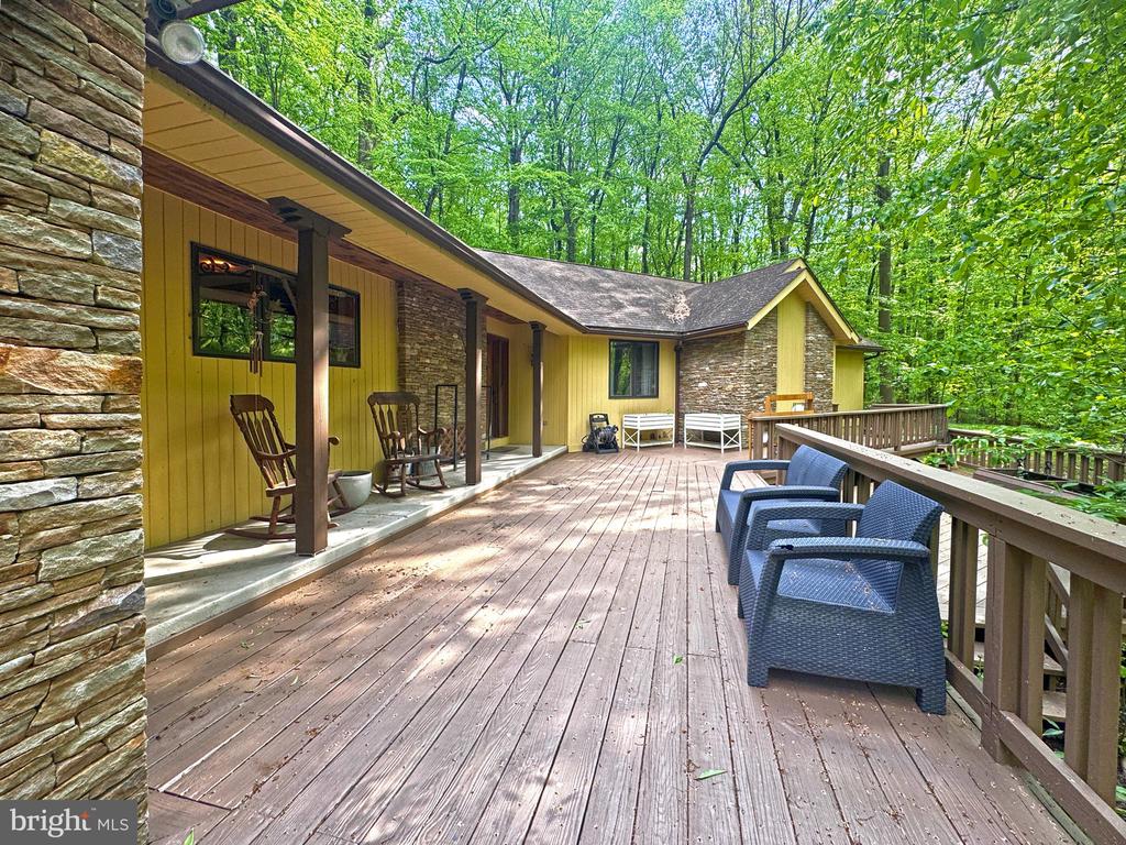 2330 WOOD LANE