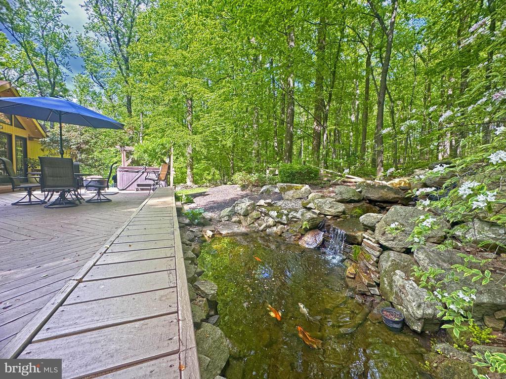 2330 WOOD LANE