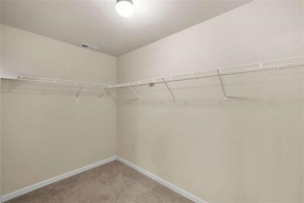 882 Nestling Drive