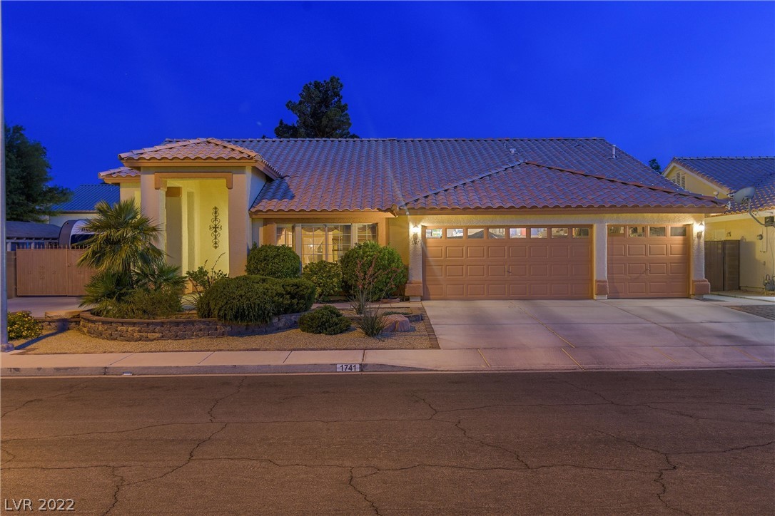 1741 Horizon Sunset Dr.