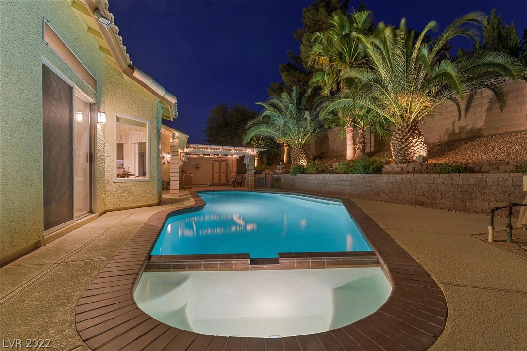 1741 Horizon Sunset Dr.