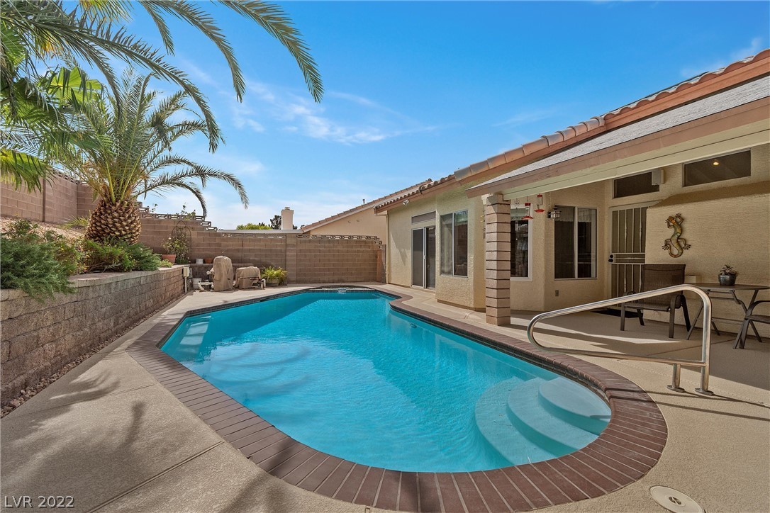 1741 Horizon Sunset Dr.