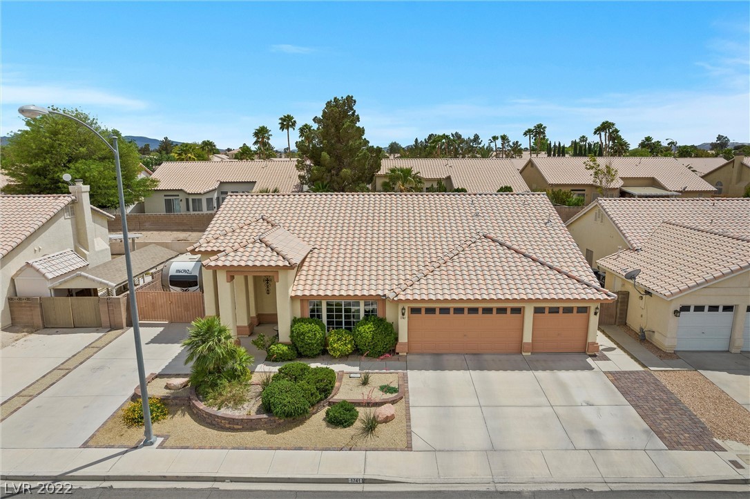 1741 Horizon Sunset Dr.