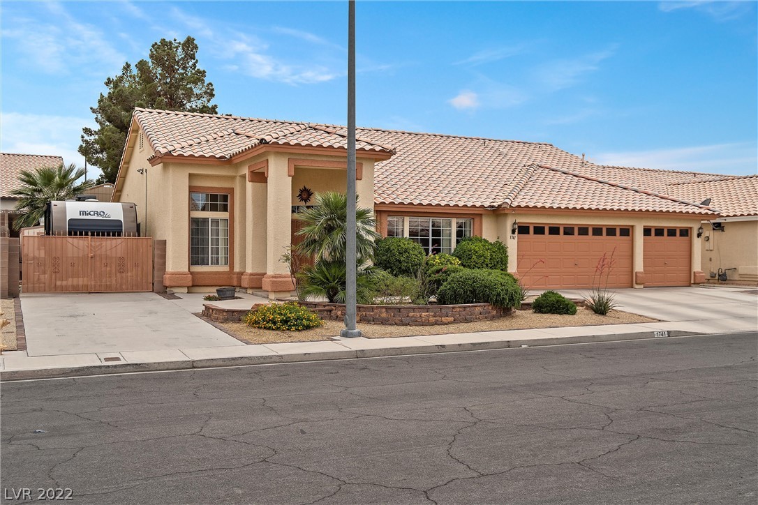 1741 Horizon Sunset Dr.