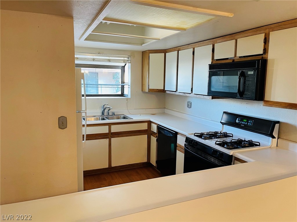 2810 Begonia Court Unit: 1