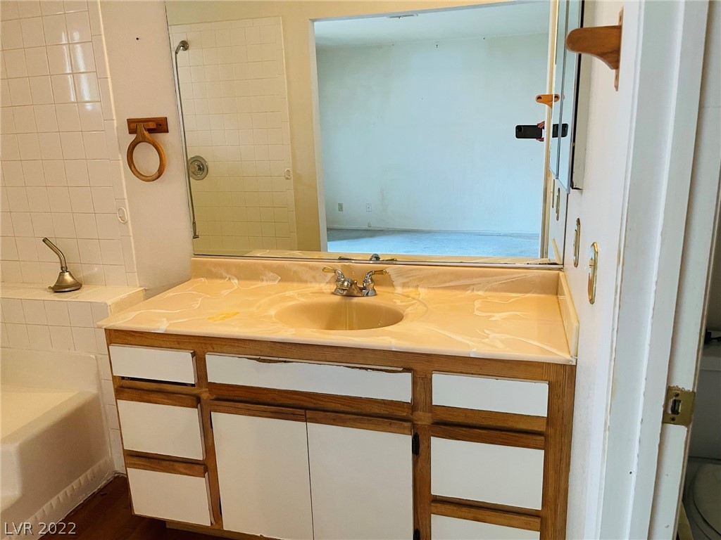 2810 Begonia Court Unit: 1
