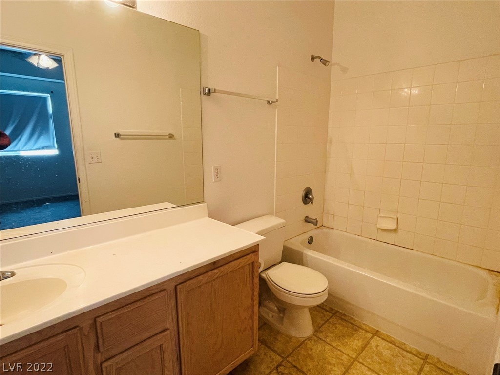 5915 Nuevo Leon Street Unit: 7