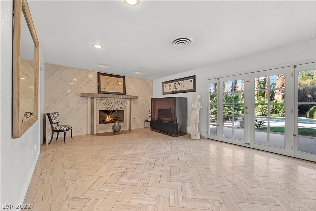 2904 Justice Lane