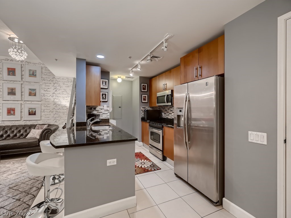 200 W Sahara Avenue Unit: 1405