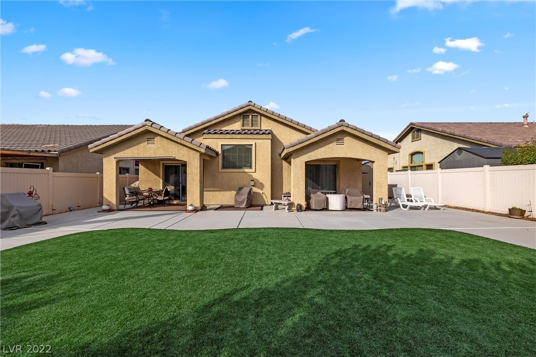 5904 Autumn Damask Street