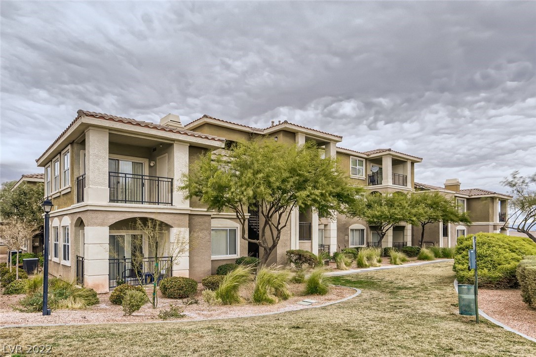 2900 Sunridge Heights Parkway Unit: 727