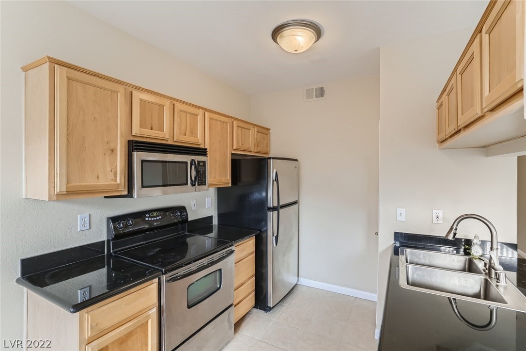 2900 Sunridge Heights Parkway Unit: 727
