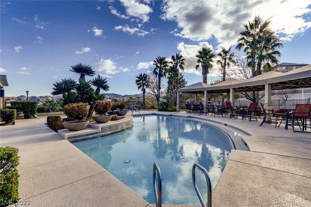 2900 Sunridge Heights Parkway Unit: 727