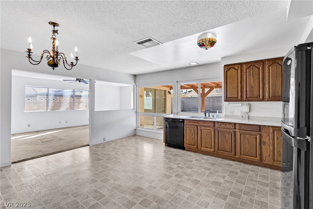 2335 Latigo Circle