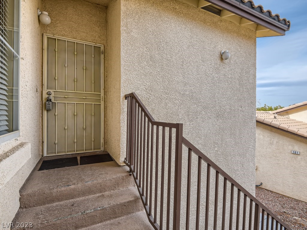 4941 Black Bear Road Unit: 204