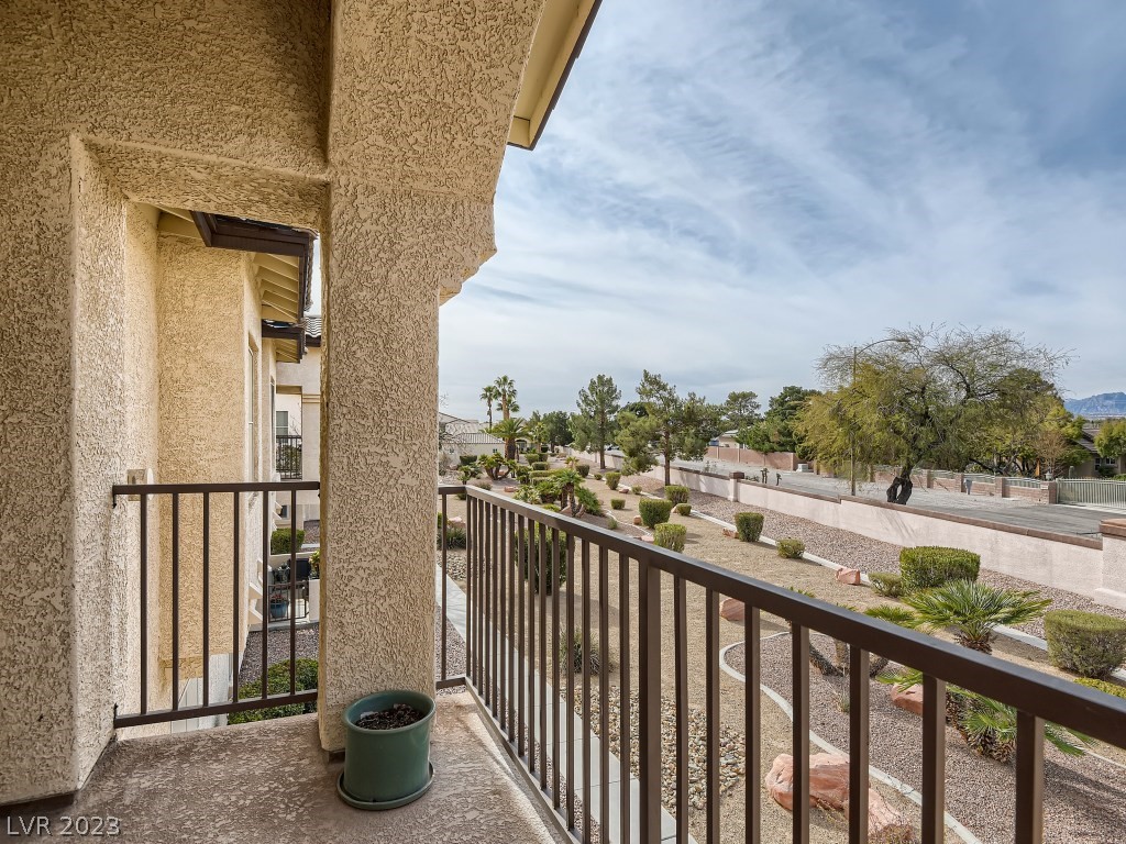 4941 Black Bear Road Unit: 204