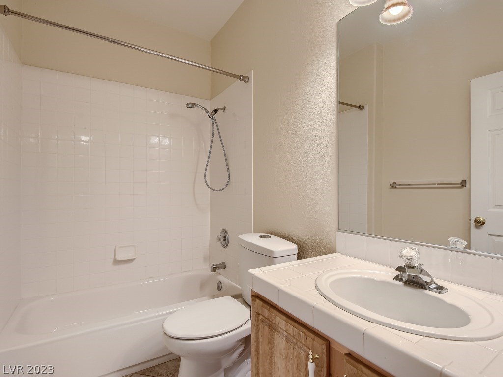 4941 Black Bear Road Unit: 204