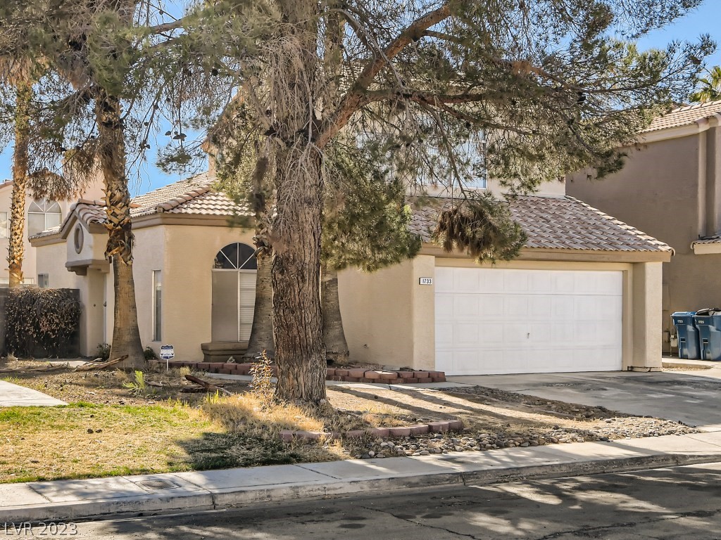 1733 Autumn Rust Drive