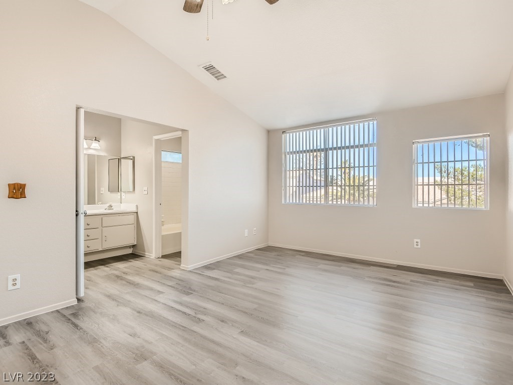 1733 Autumn Rust Drive