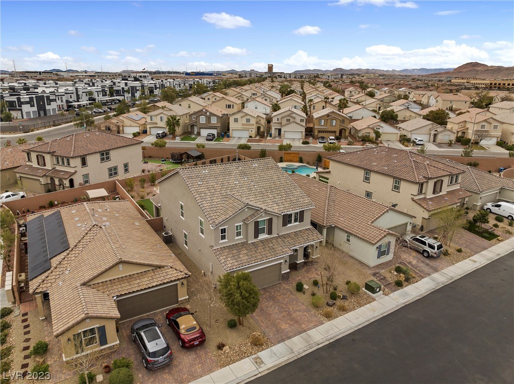 5872 Casa Branca Street