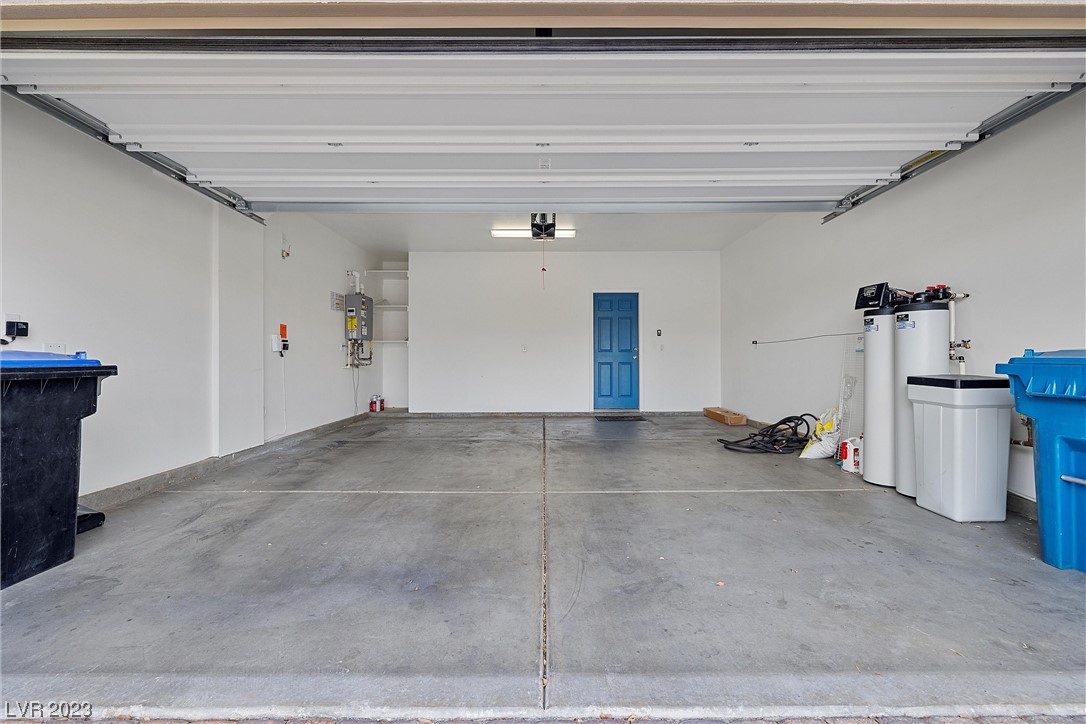 5872 Casa Branca Street