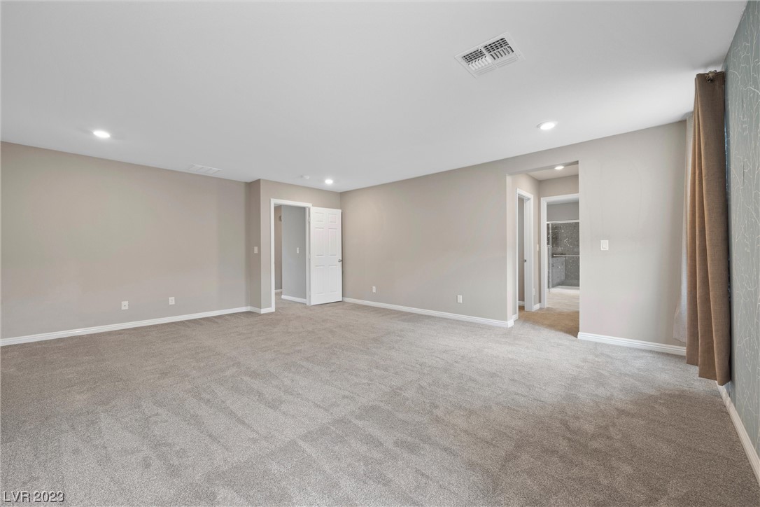 5872 Casa Branca Street