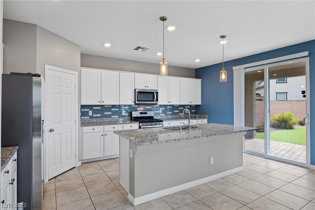 5872 Casa Branca Street