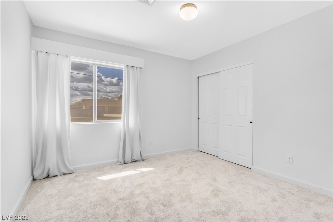 6160 W El Campo Grande Avenue