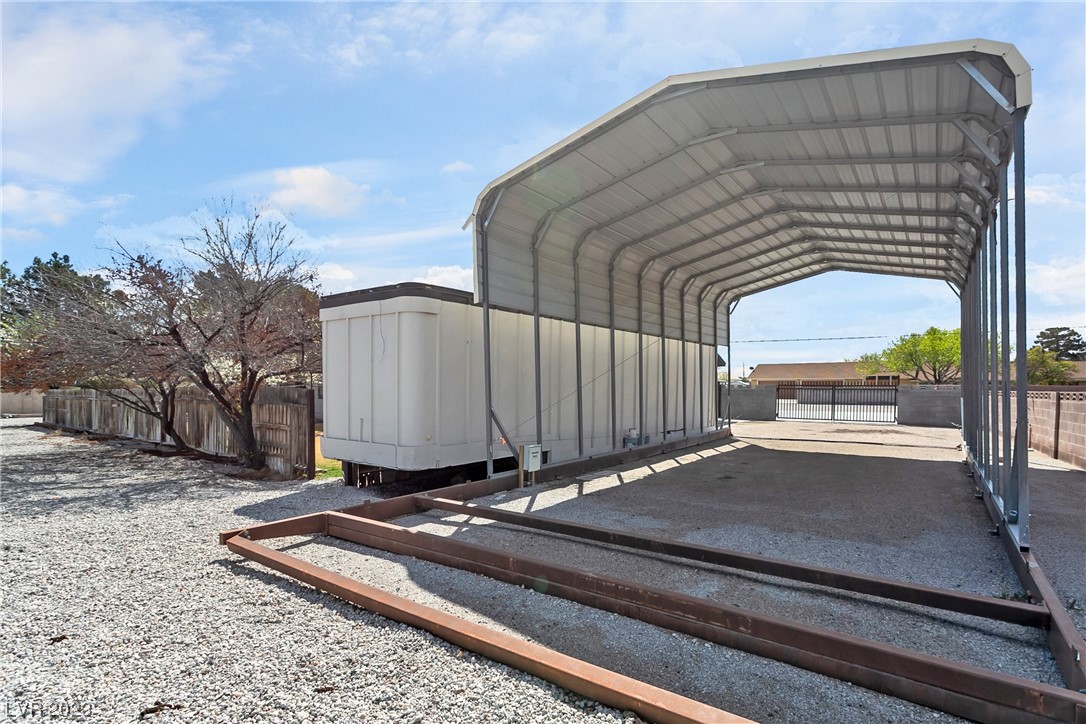6160 W El Campo Grande Avenue