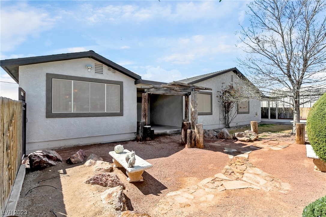 6160 W El Campo Grande Avenue