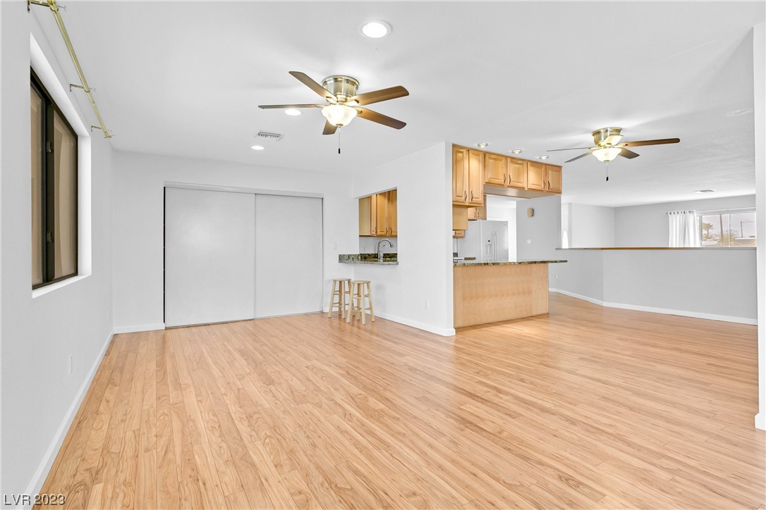 6160 W El Campo Grande Avenue