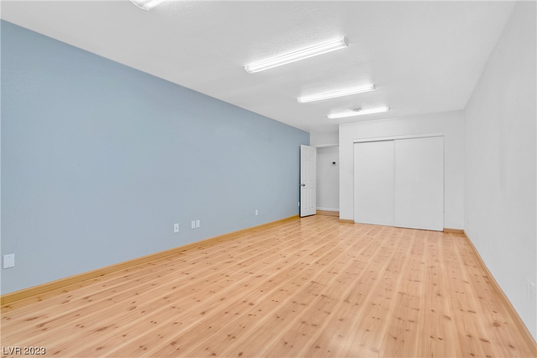 6160 W El Campo Grande Avenue