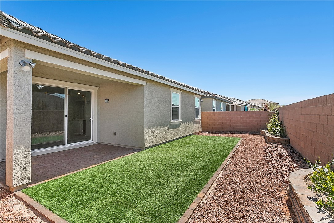 5761 Casa Branca Street