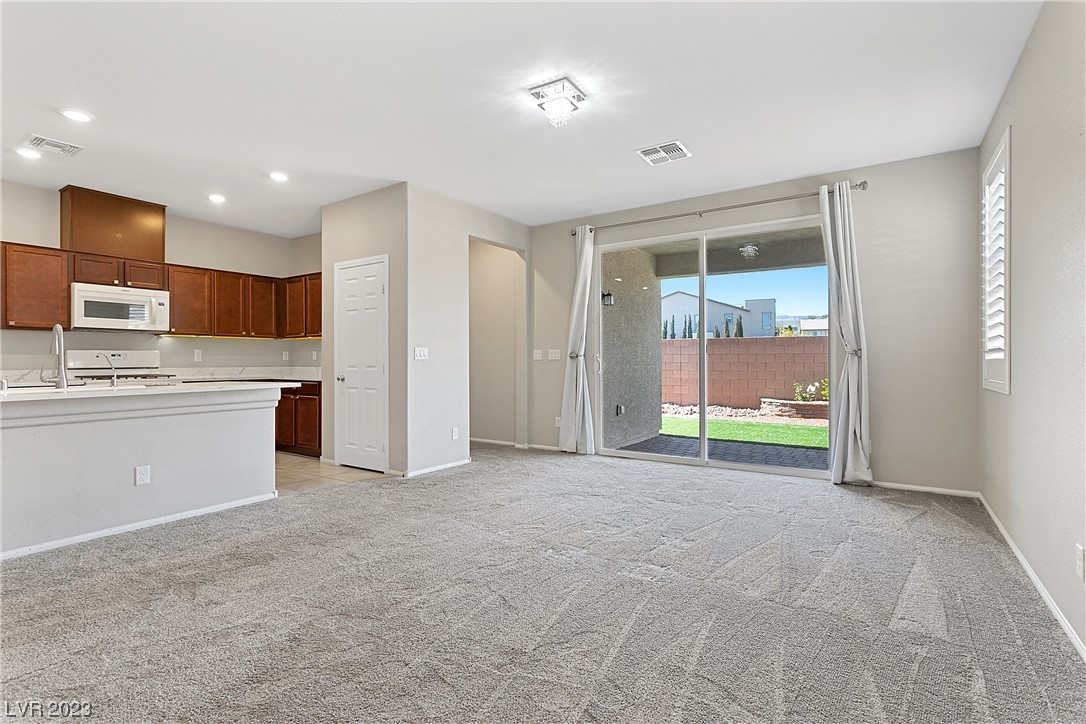 5761 Casa Branca Street