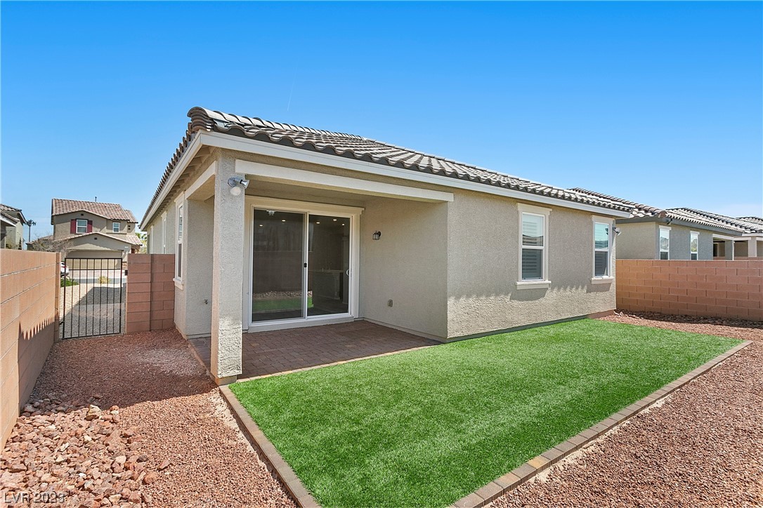 5761 Casa Branca Street