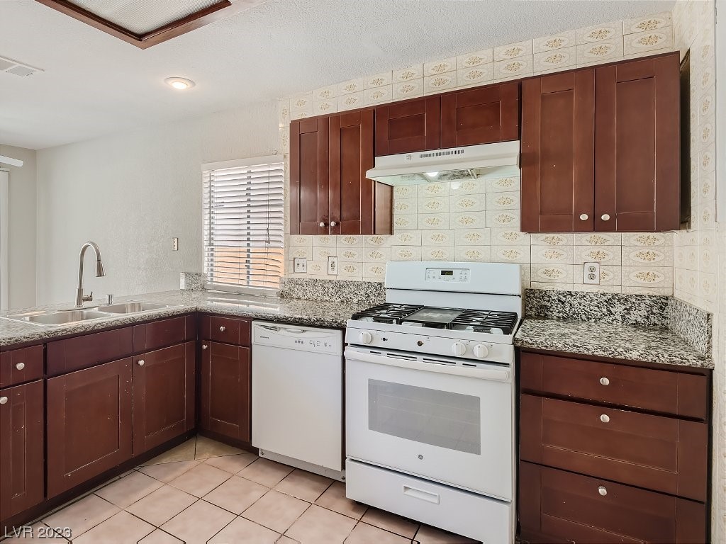 7081 Shadow Crest Drive