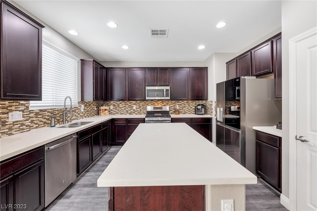 9545 Northvale Court