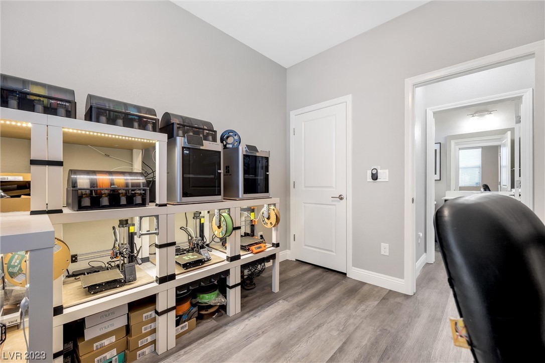 9545 Northvale Court