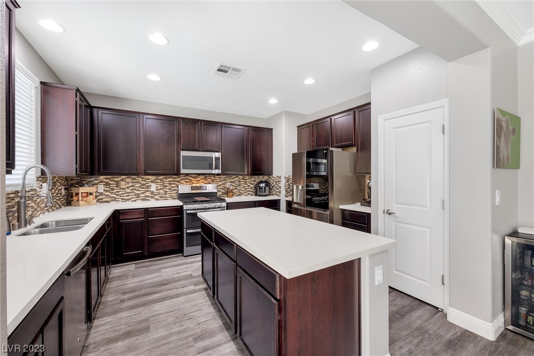 9545 Northvale Court
